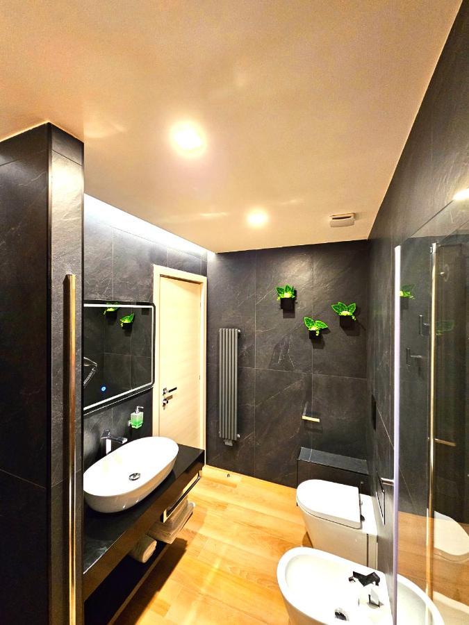 Trilogy Prestige - Central Premium Suites Lecce Extérieur photo