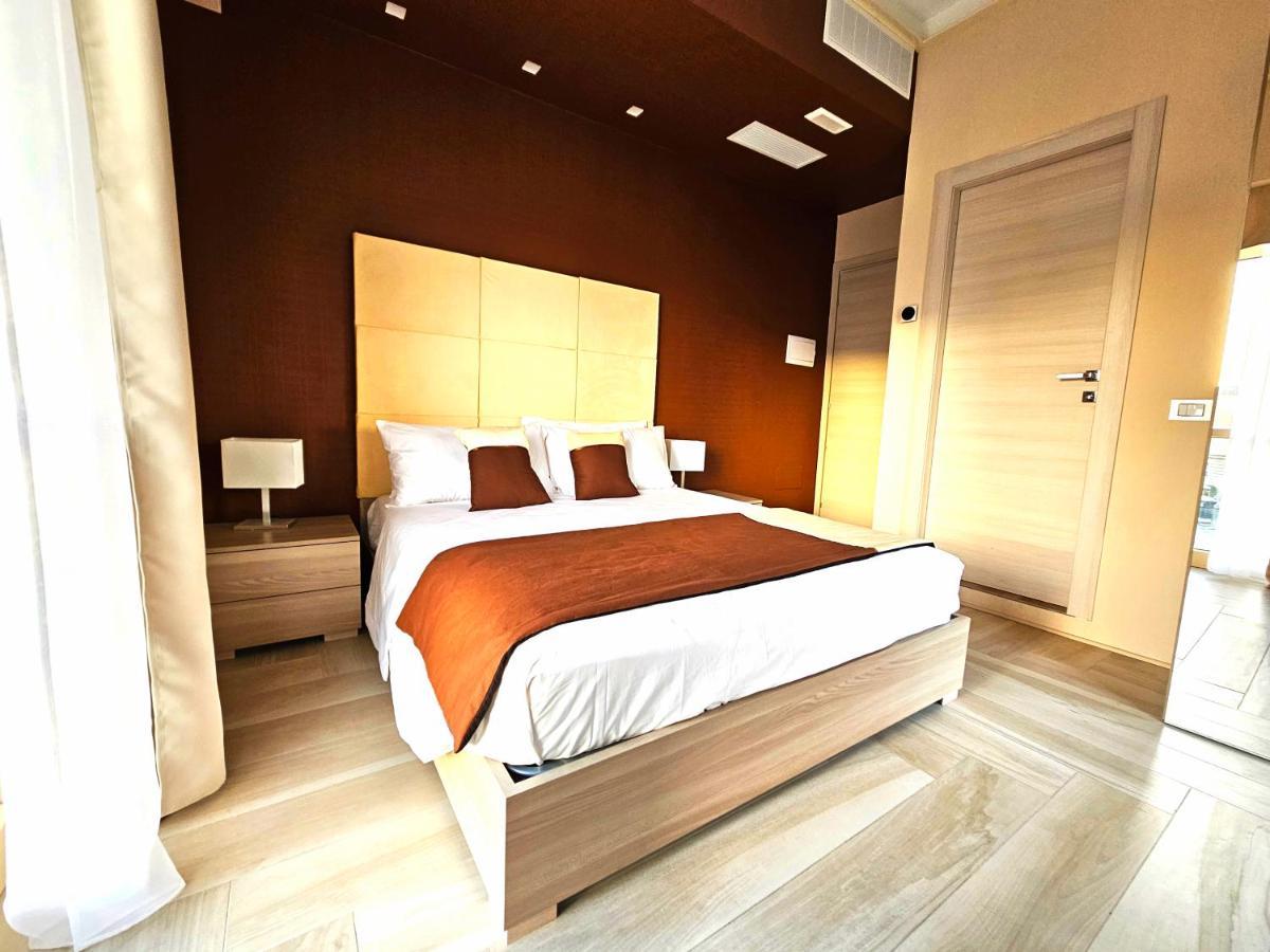 Trilogy Prestige - Central Premium Suites Lecce Extérieur photo